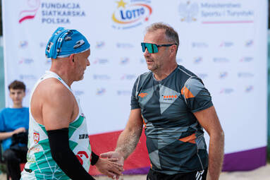 Aktywni seniorzy walczą na piasku. Trwa Masters Beach Cup’26 [ZDJĘCIA]
