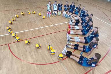 Poznajcie nasze Złote Akademie: Dają zawodniczkom czas. Tak szkoli UKS Szamotulanin